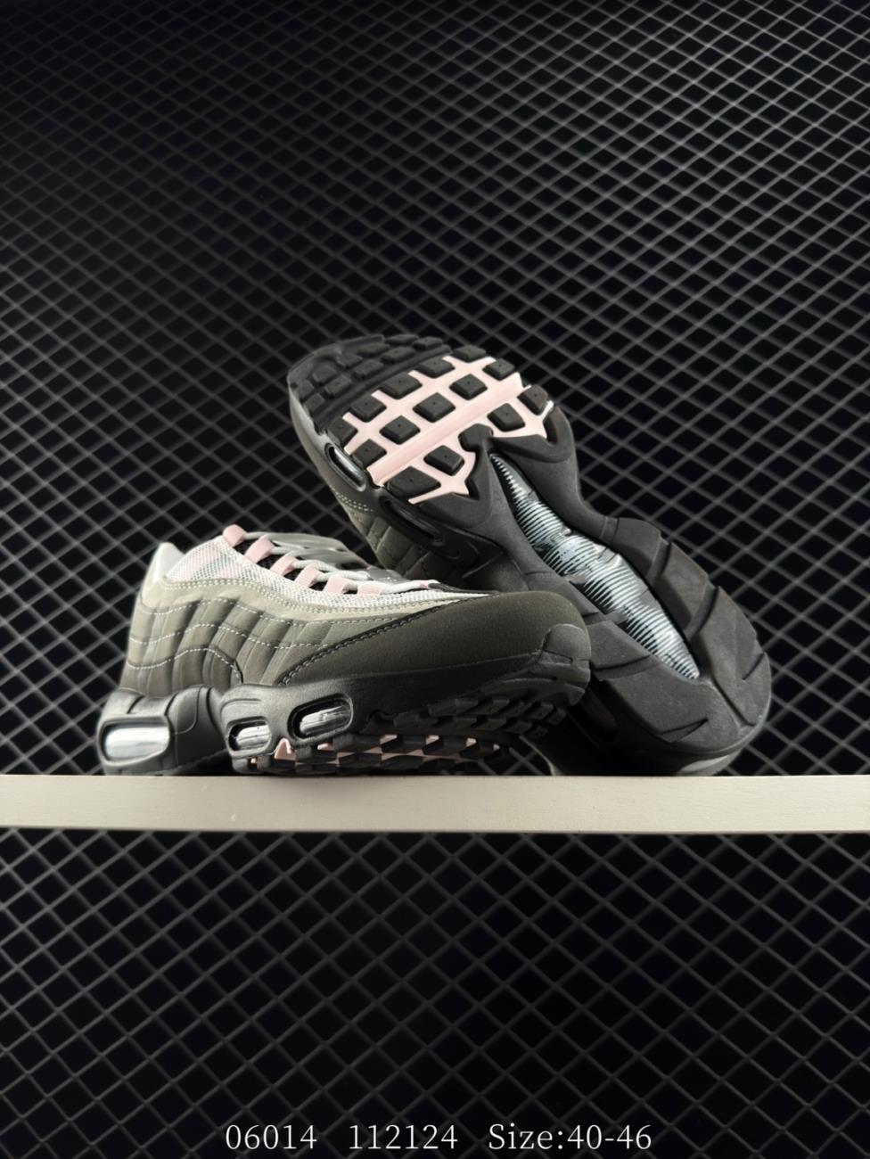 Shoes Sneakers Nike Wms air max 95 TT tricolor 95 co branded continues corduroy trend Nike Air Max 197 SW Nike Spor Half Price